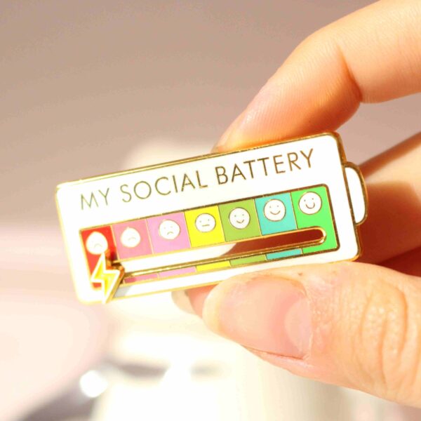 Social Battery - Imagen 3
